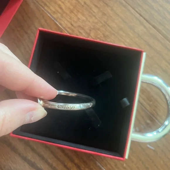 Uno de 50 Silver Nail Bracelet - Picture 3 of 4